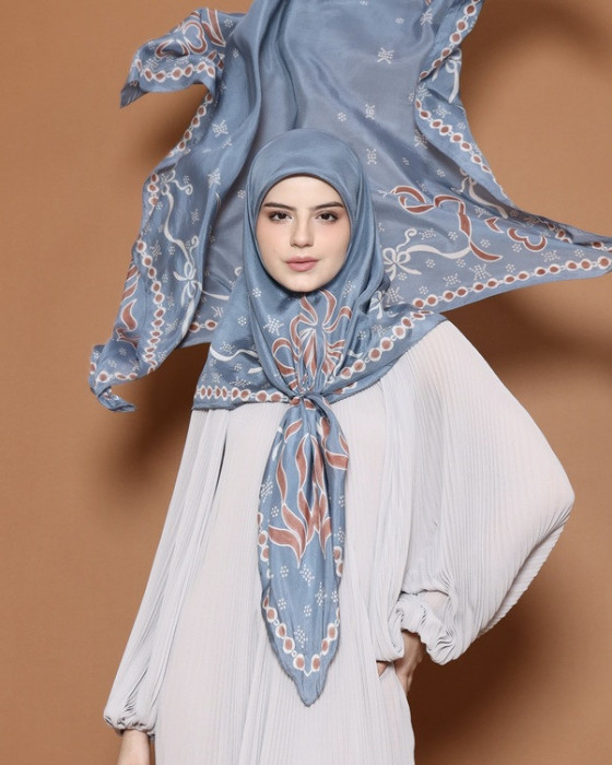 Ribbon Scarf - Blue
