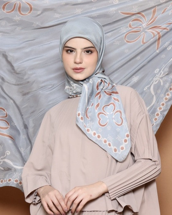 Ribbon Scarf - Ice Grey