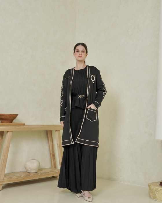Sierra Short Outer - Black