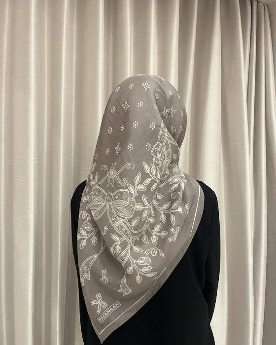 Rubina silk scarf - greige