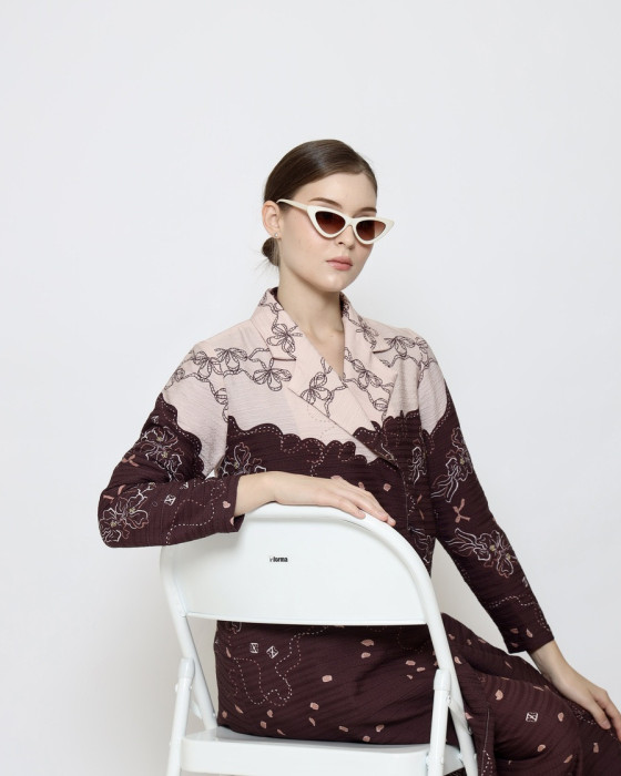 Ilona Blazer - Burgundy