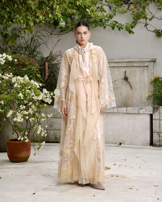 Janna Outer - Butter