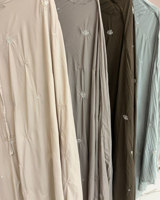 Smaranaa travel prayer set