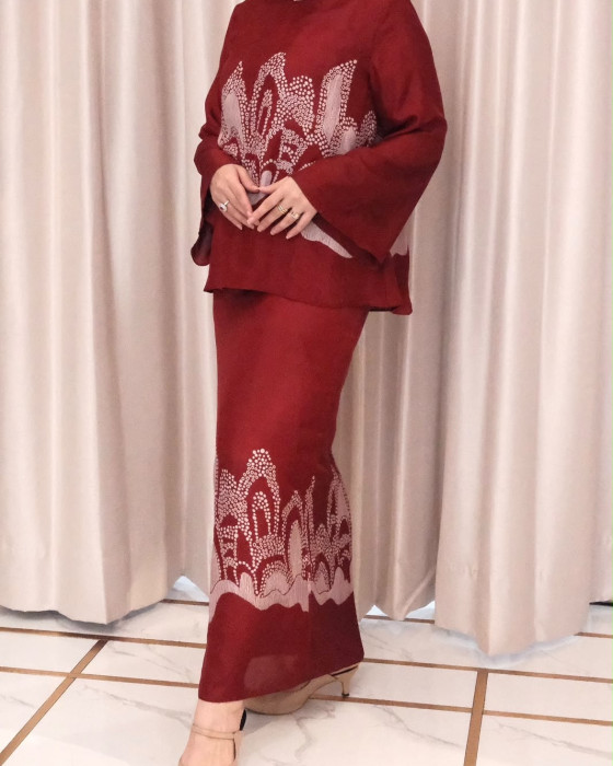 Asira set - maroon