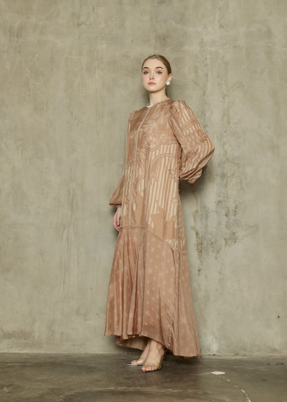 Davira Dress - Taupe