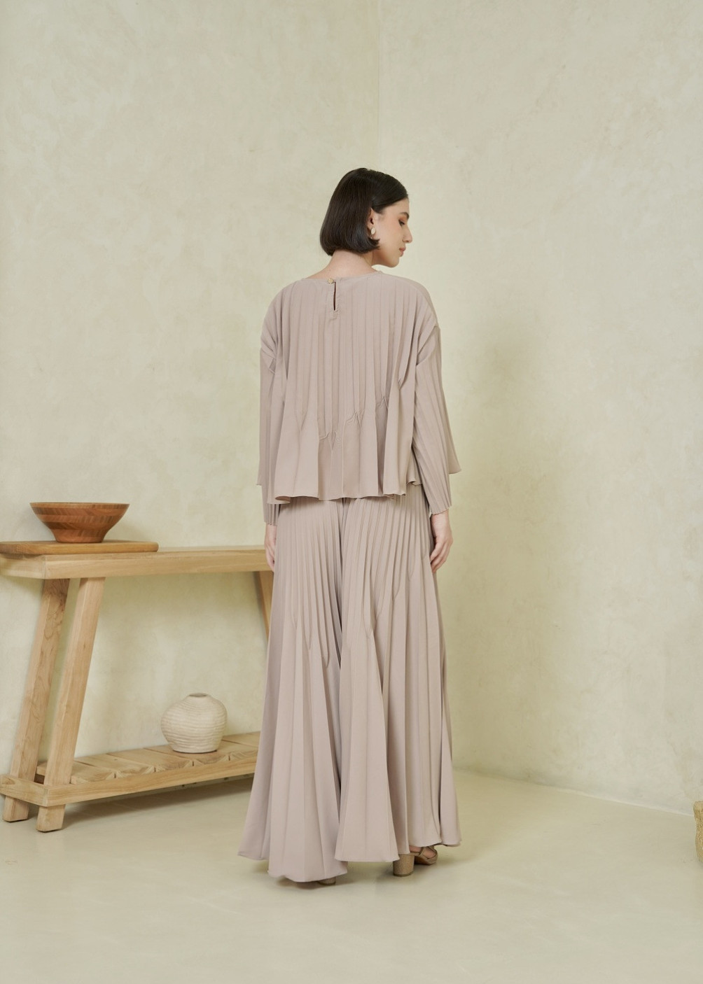 Dania Pleats Set - Taupe