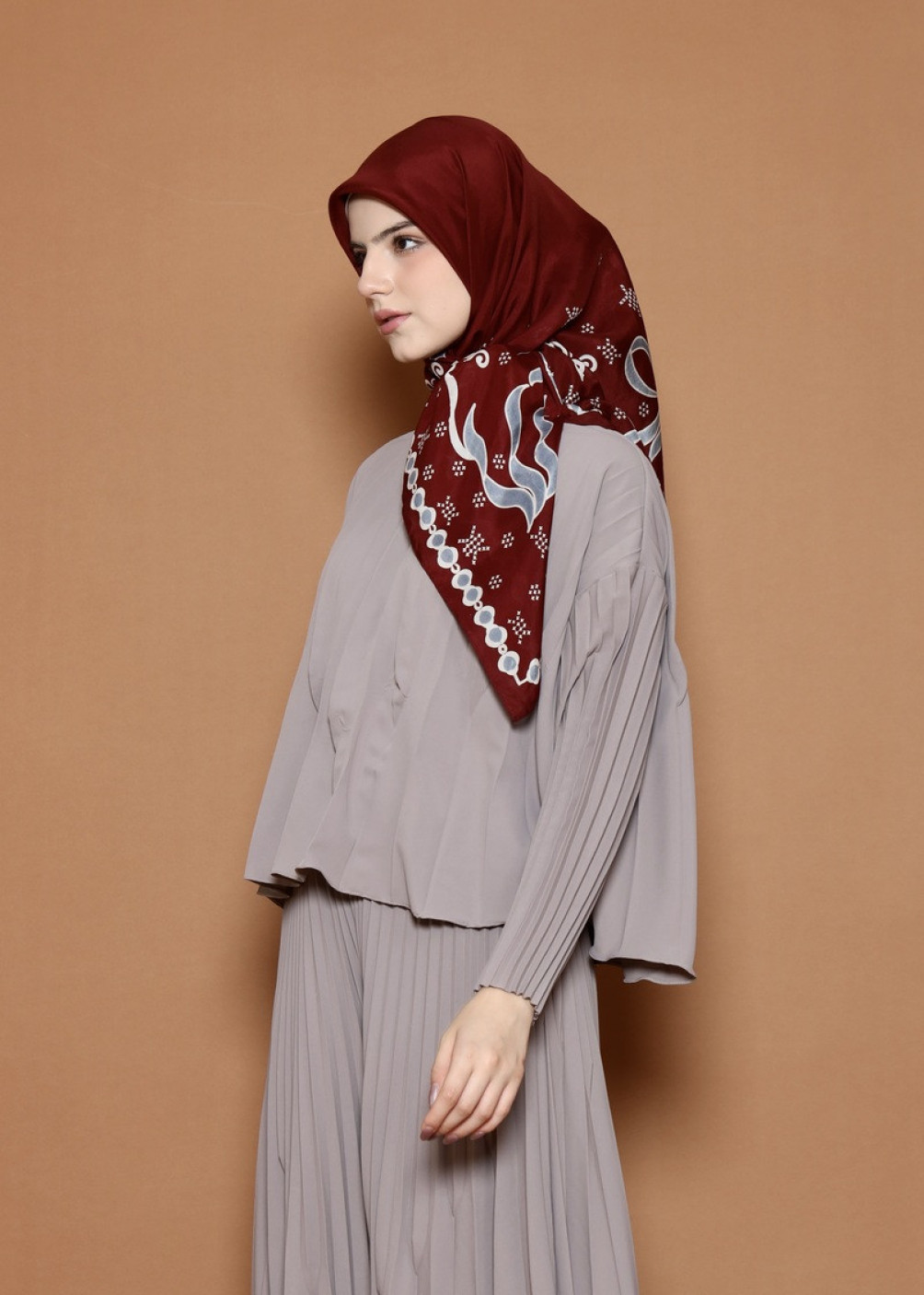 Ribbon Scarf - Maroon