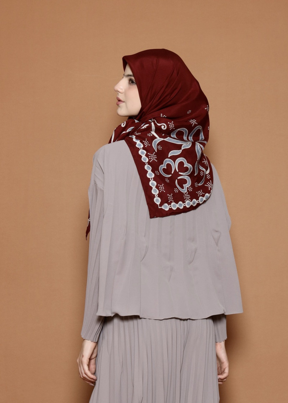 Ribbon Scarf - Maroon