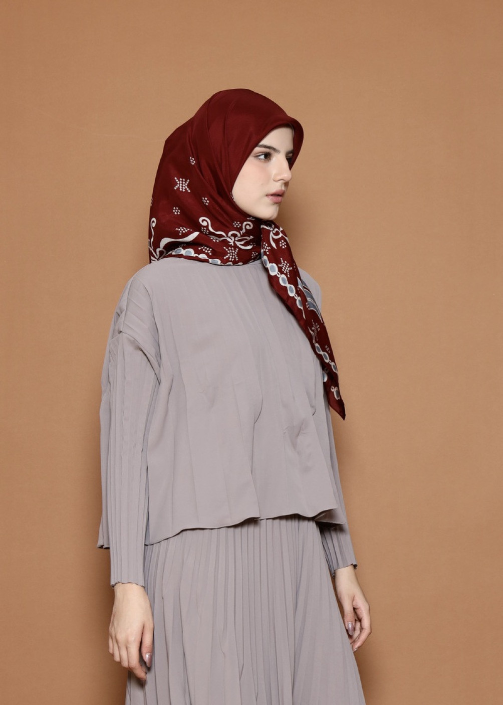 Ribbon Scarf - Maroon
