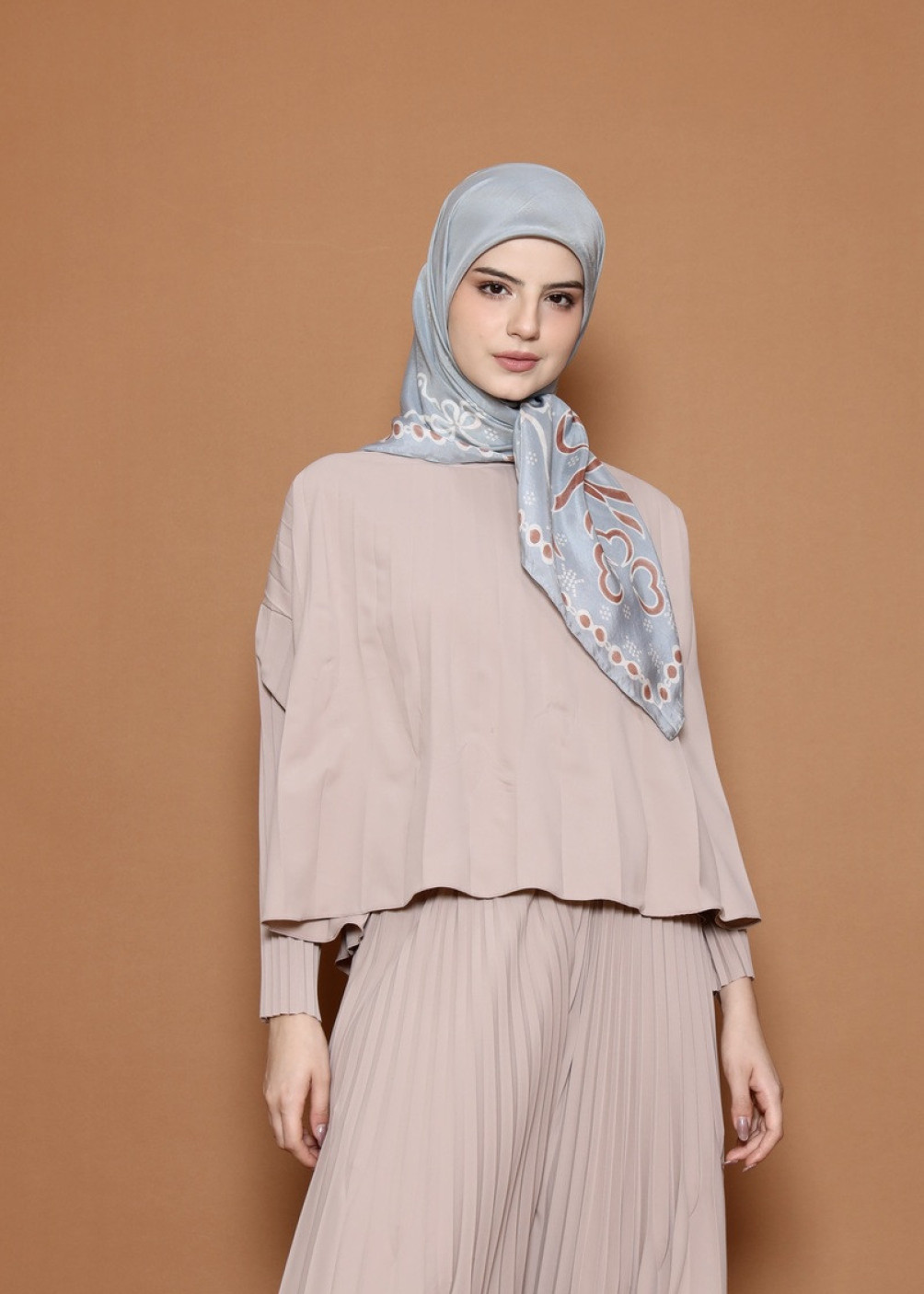 Ribbon Scarf - Ice Grey