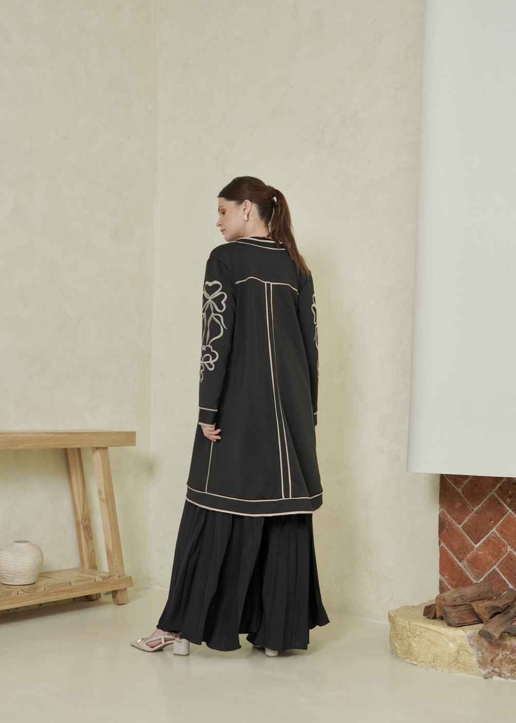 Sierra Short Outer - Black