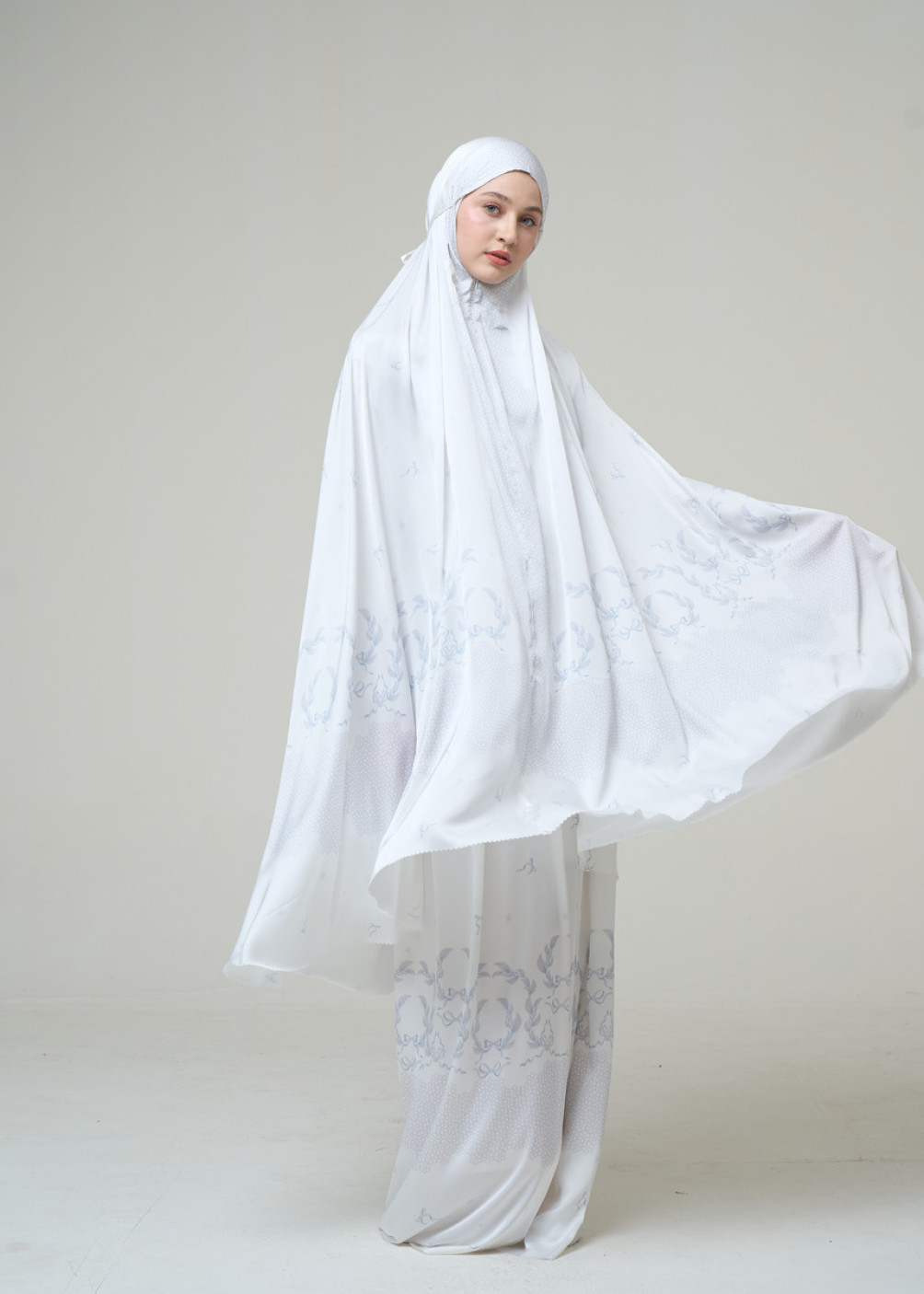Sierra Prayer Set - White