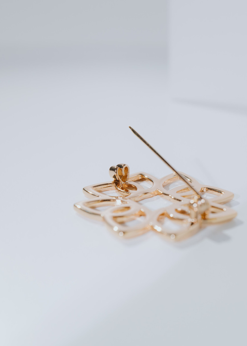 Luminihsan crystal Brooch