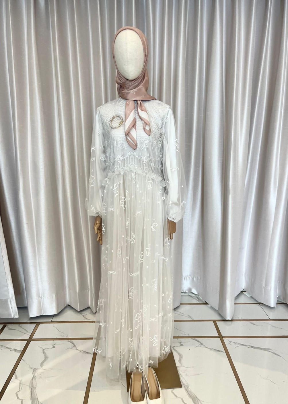 Lyanna dress - white