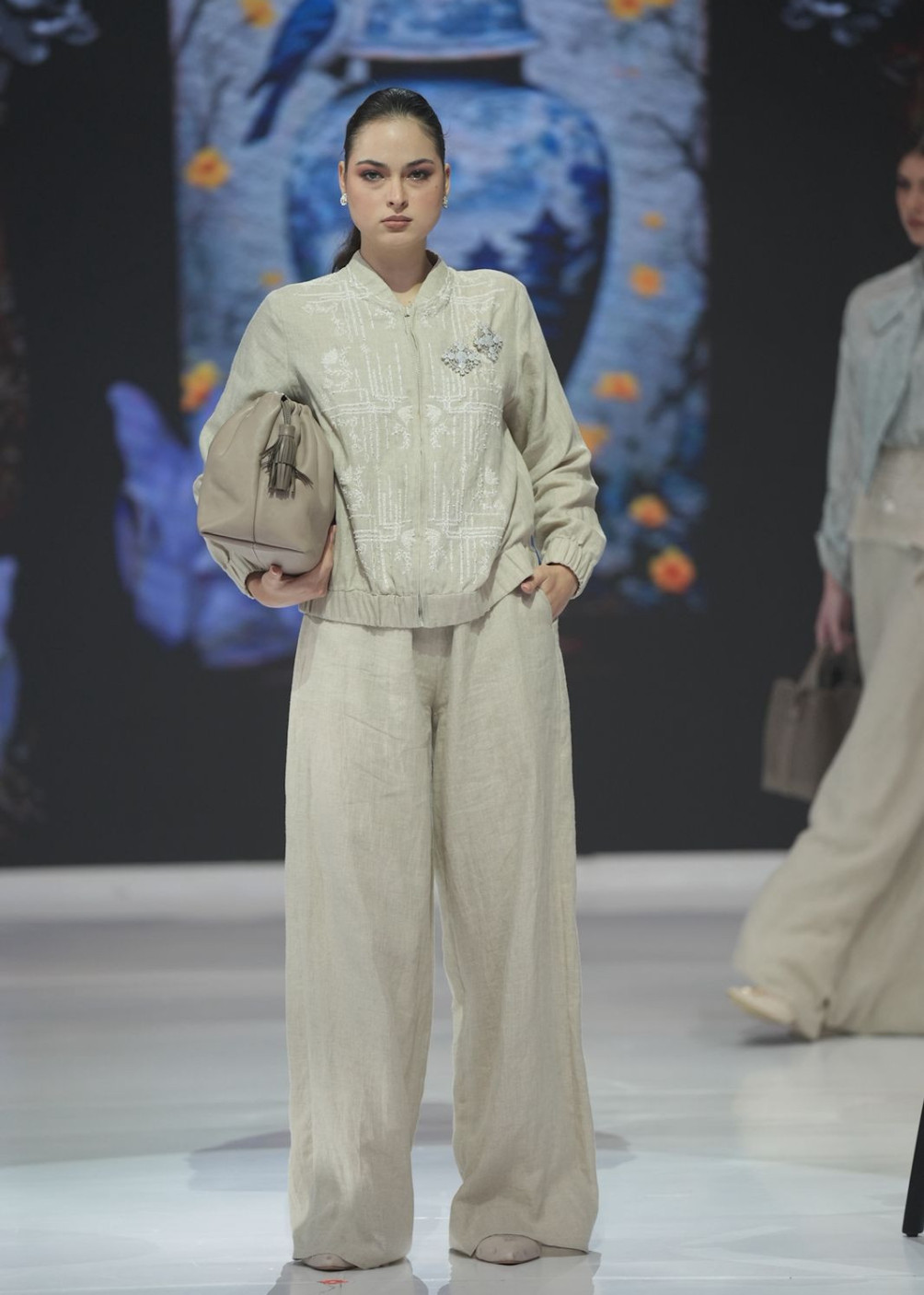 Bomber jacket - beige