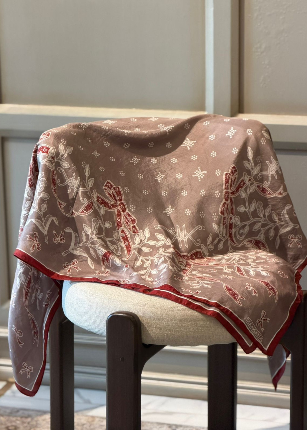 Rubina silk scarf - latte maroon