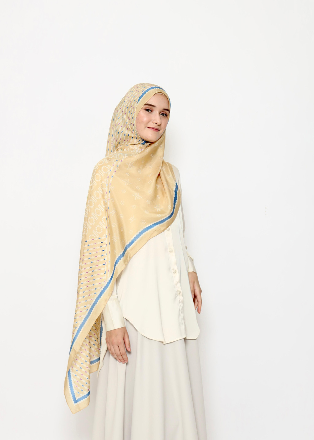 Smaranaa Silk Pashmina - Butter