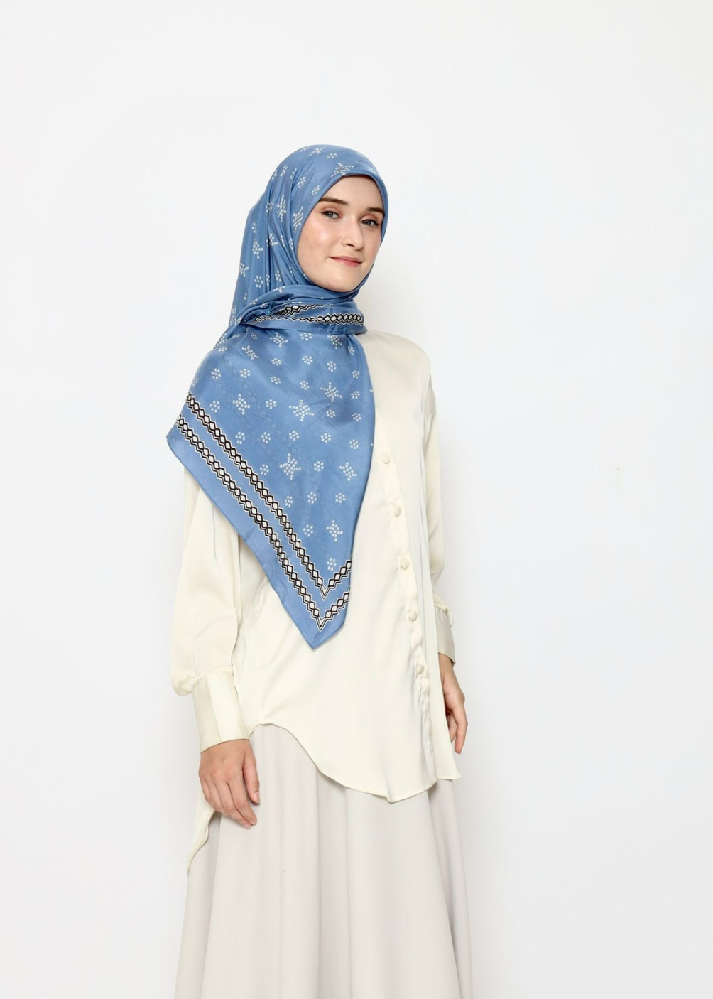 Smaranaa silk monogram - deepsea