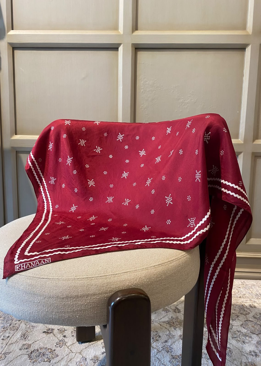 Smaranaa mono silk scarf - maroon